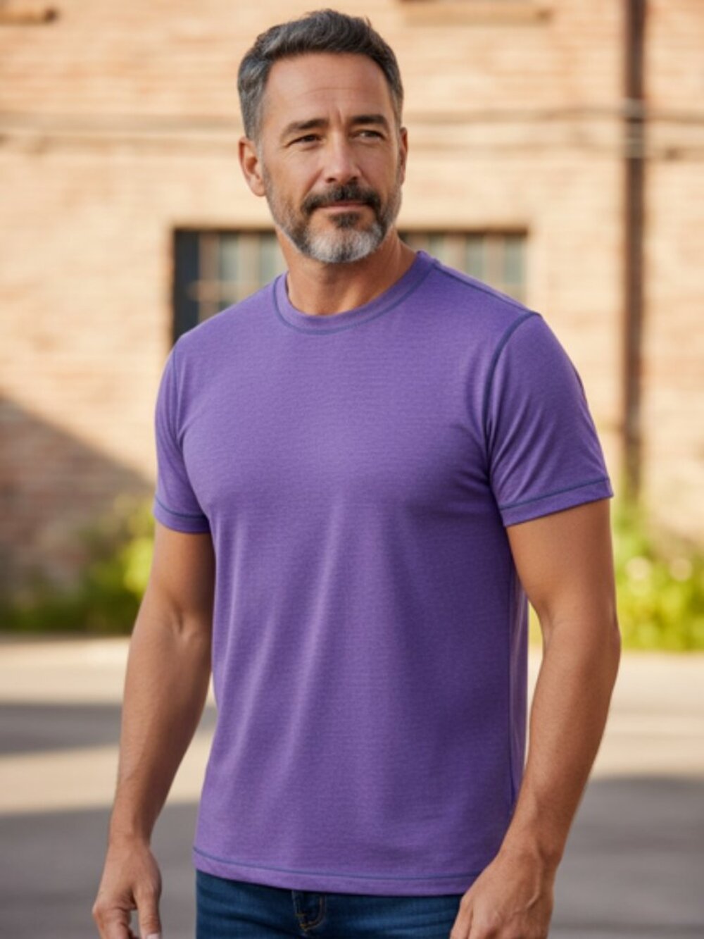 NWT Robert Graham Men’s M Purple Tee Blue Contrast Stitch Cotton Blend